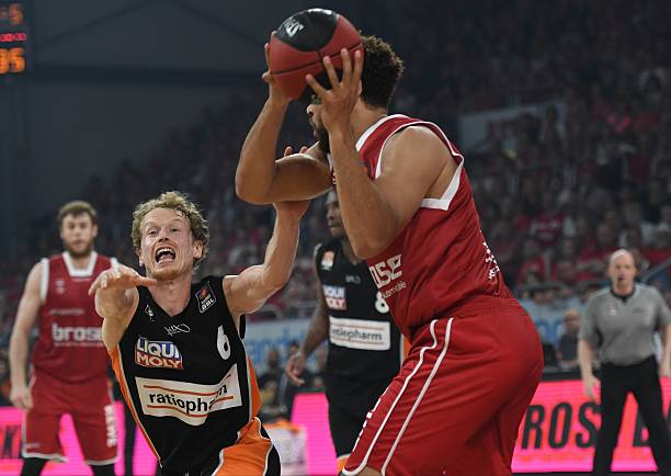 共同构成了 共同构成了